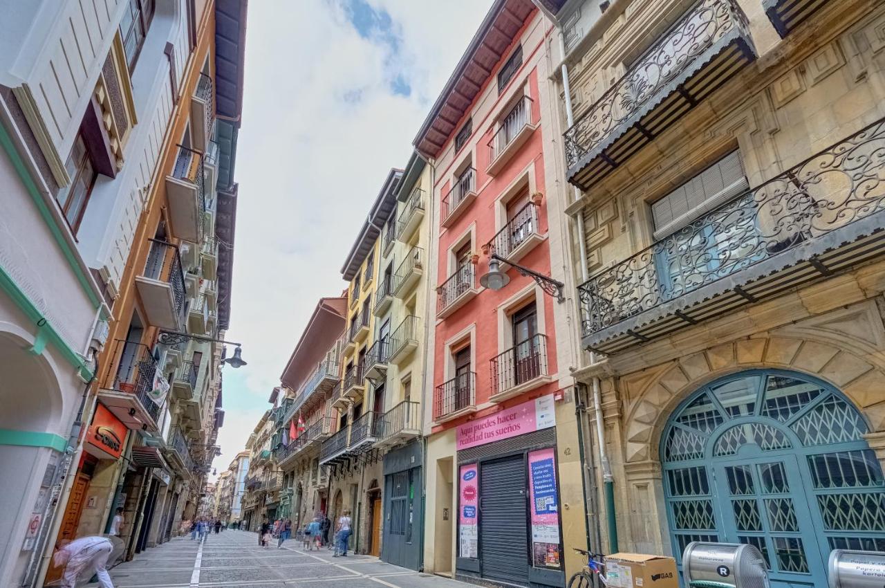 Heart of Pamplona Apartments II by clabao - Bed and Breakfast Pamplona