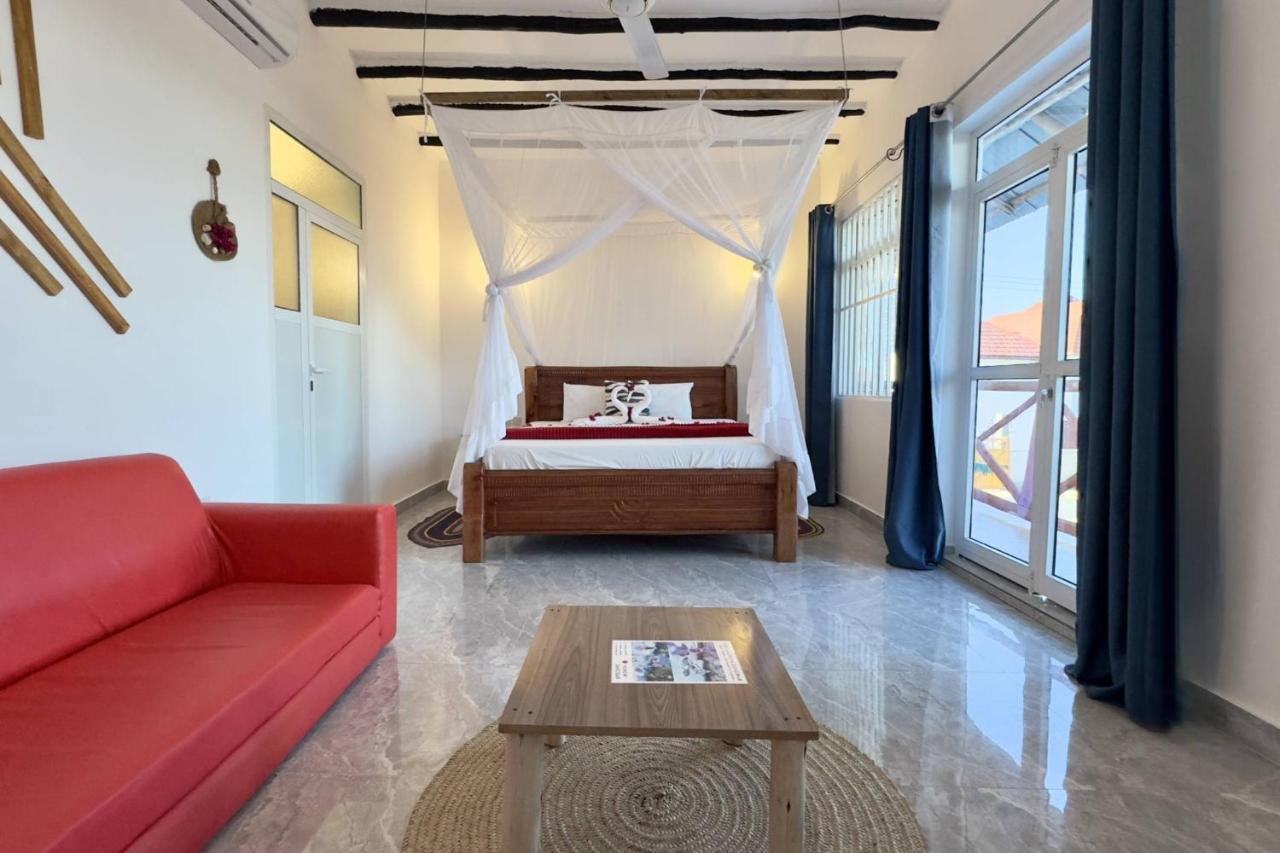 Deluxe Double Room with Balcony and Sea View