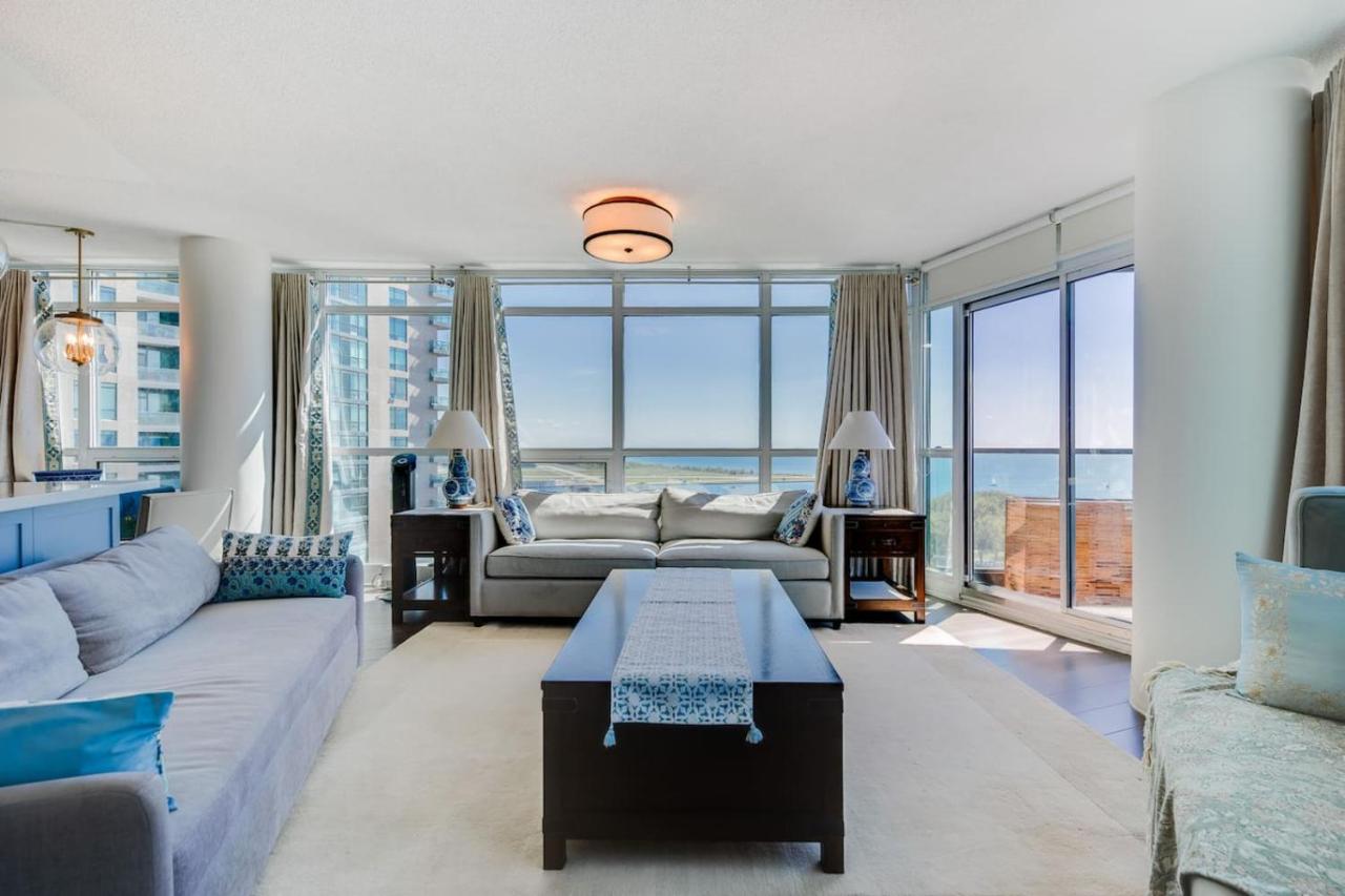 Lakeview Condo 2BR with Balcony and Free Parking - Ferienwohnung Toronto