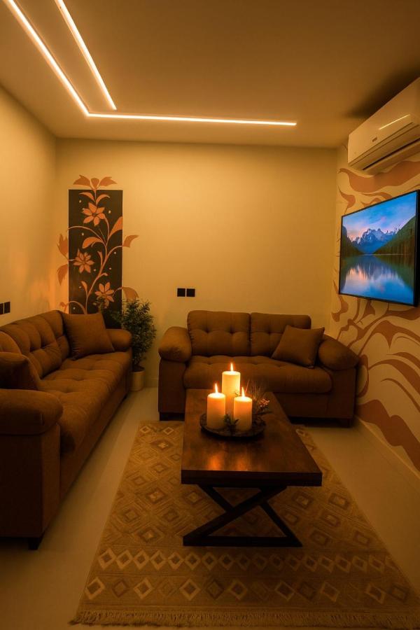 شقة مريحة بلمسة فندقية في الملقا- غرفتين وصالة مثالية للعائلات - Ferienwohnung Riad