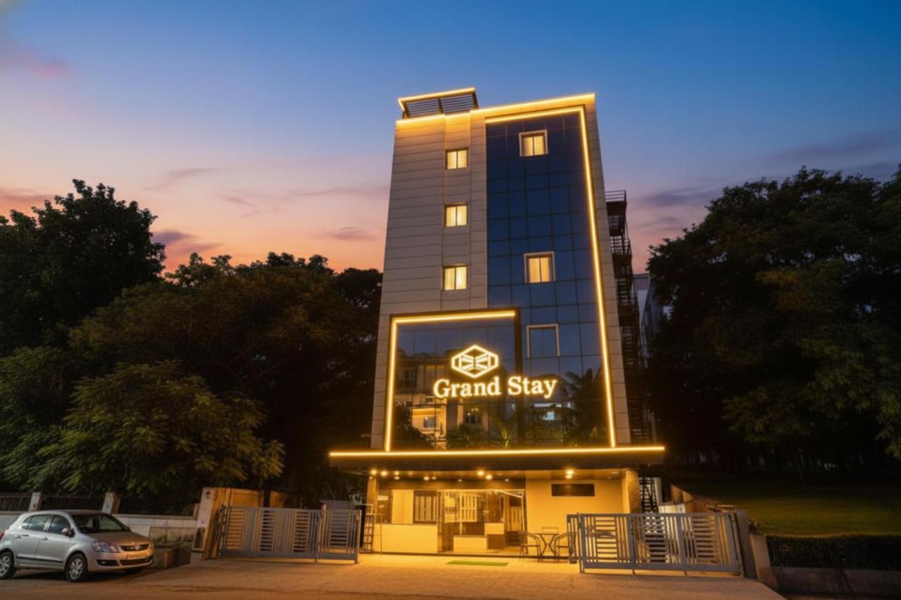 Hotel Grand Stay Park Near Ameerpet Metro Station & GVK One Mall - Ferienwohnung Hyderabad