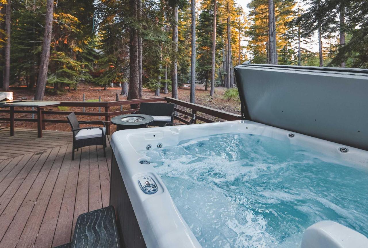 Iroquois Ridge Hot Tub Near Lake Tahoe & Skiing - B&B South Lake Tahoe