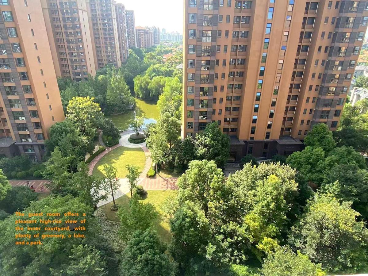 Deluxe Double Room with Shower