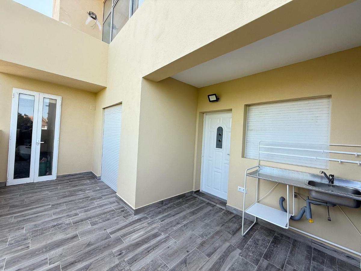 A Casa Elena - Modern Family home in Praia da Luz - B&B Senhora da Luz