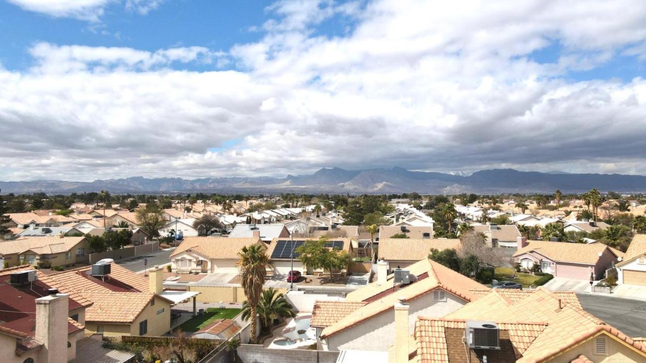 Private Mountain View Studio - B&B Las Vegas