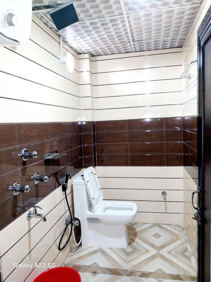 NEIL & NIAL Home Stay - B&B Bāghdogra