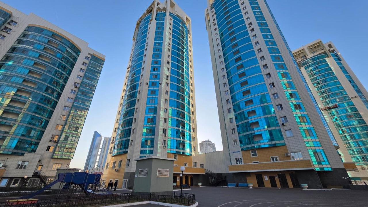 2 Центр 2-х комн кв на 1-6 гостей с 2мя кроватями и раскладным диваном, с 2мя санузлами - B&B Astana