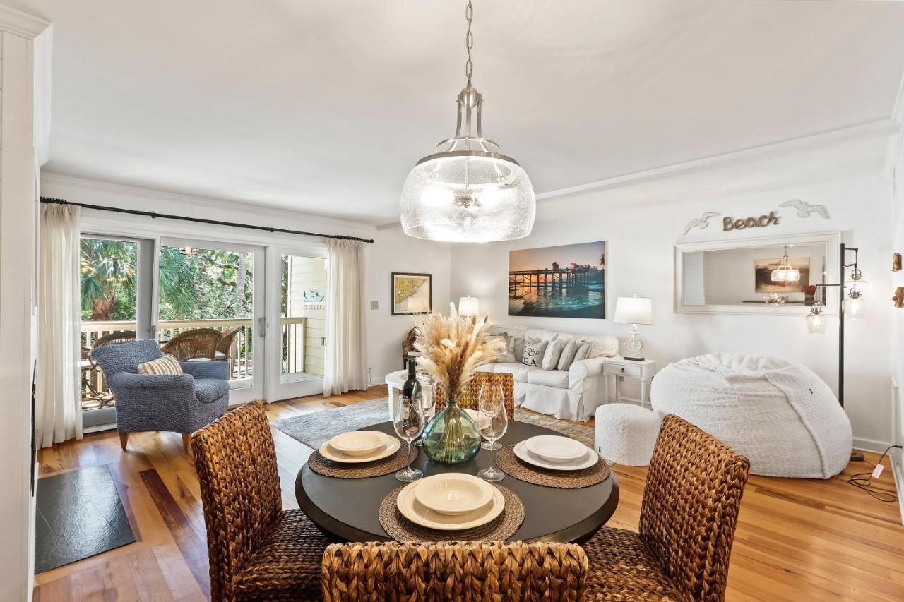 SG7A: 7A Seagrove Villa - B&B Isle of Palms