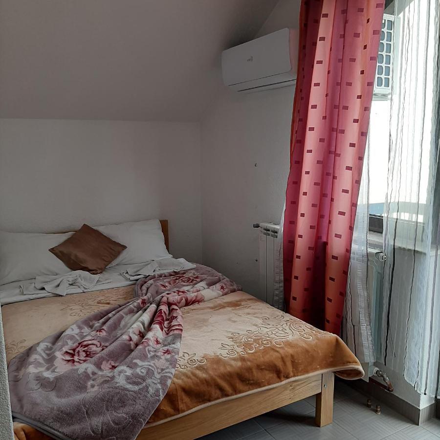 Tweepersoonskamer met Terras