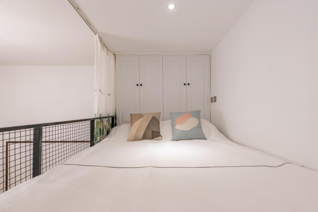 Shanghai Hills&XING 1882 Homestay Near Line2 & Line12 West Nanjing Rd - Jingan District - Bed and Breakfast Sjanghai