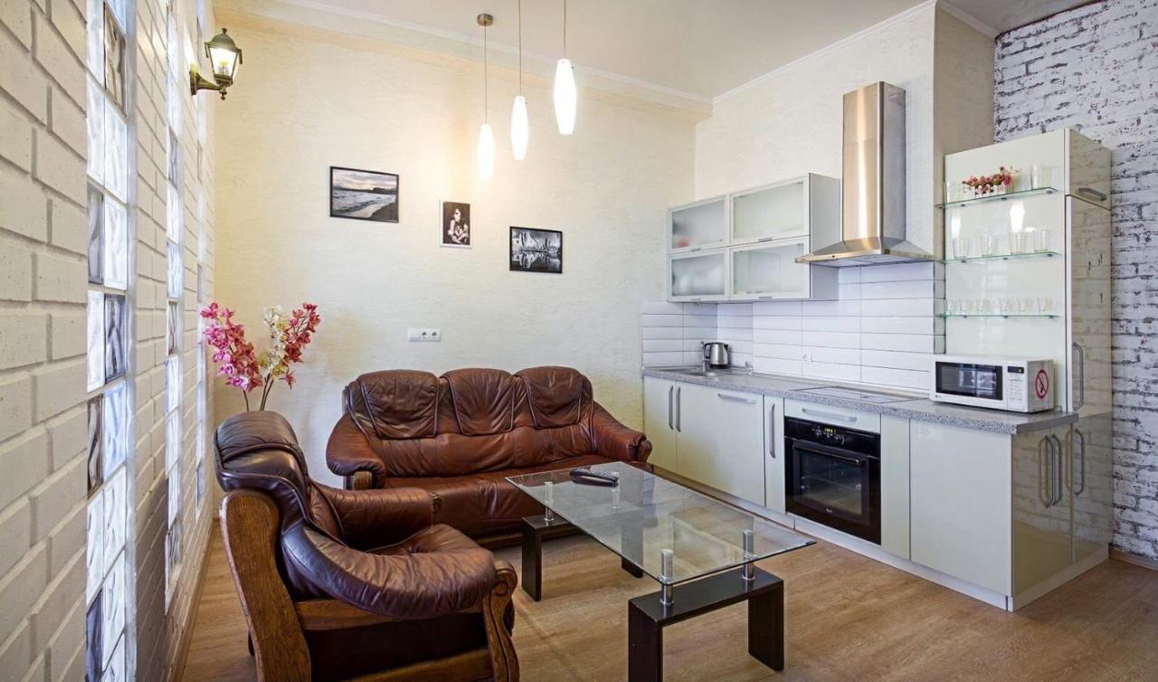 Appartamento con 2 Camere da Letto e Terrazza 