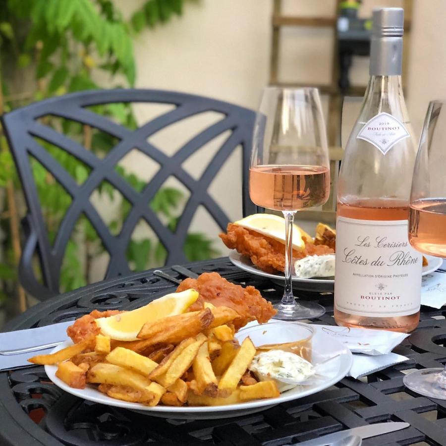 Stylish 3 bedroom townhouse with Garden - B&B Portsmouth