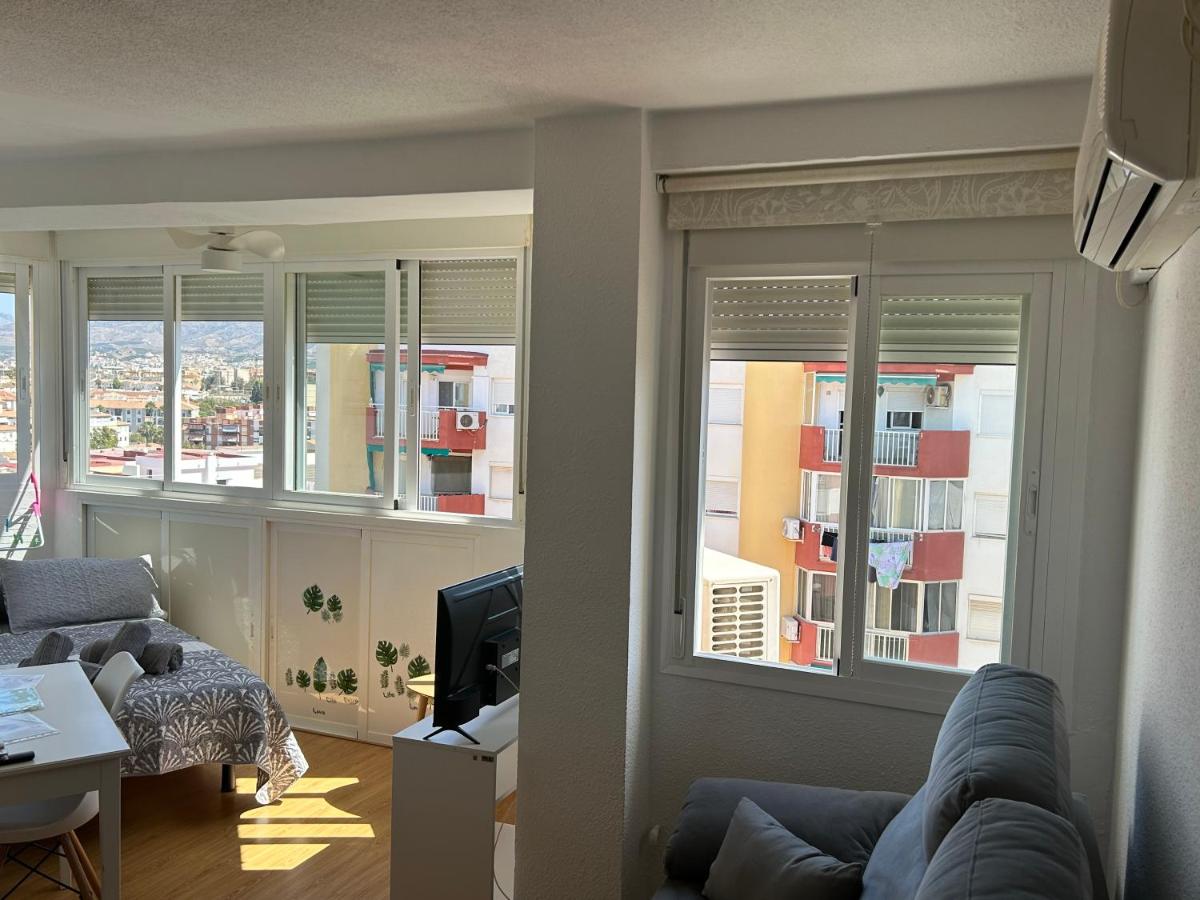 El estudio de Alejandro - B&B Torre del Mar