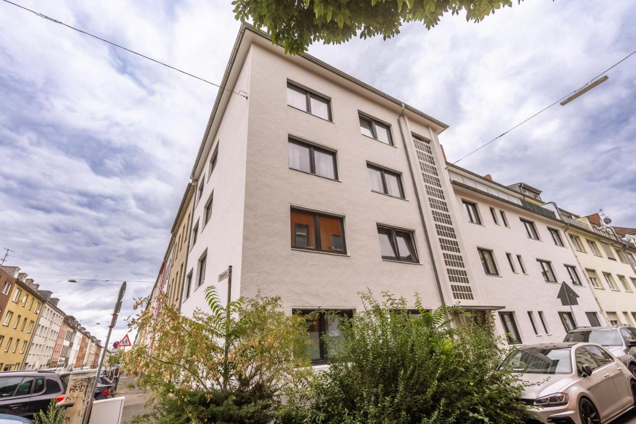 NUIT Apartment - HBF, Zentral, Helios-Klinik, Messe Düsseldorf 20 Min, NEU - Ferienwohnung Krefeld