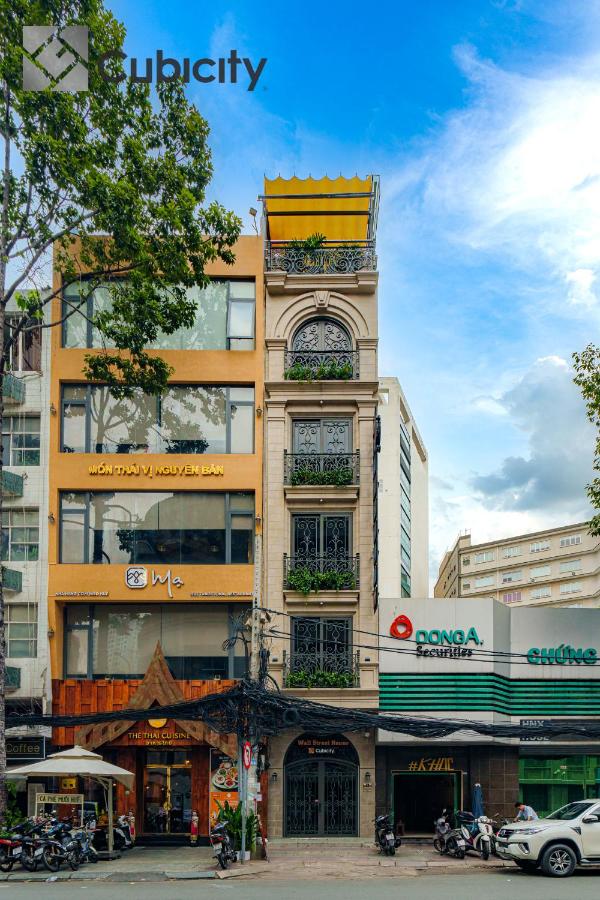 Cubicity Wall Street House - B&B Ciudad Ho Chi Minh