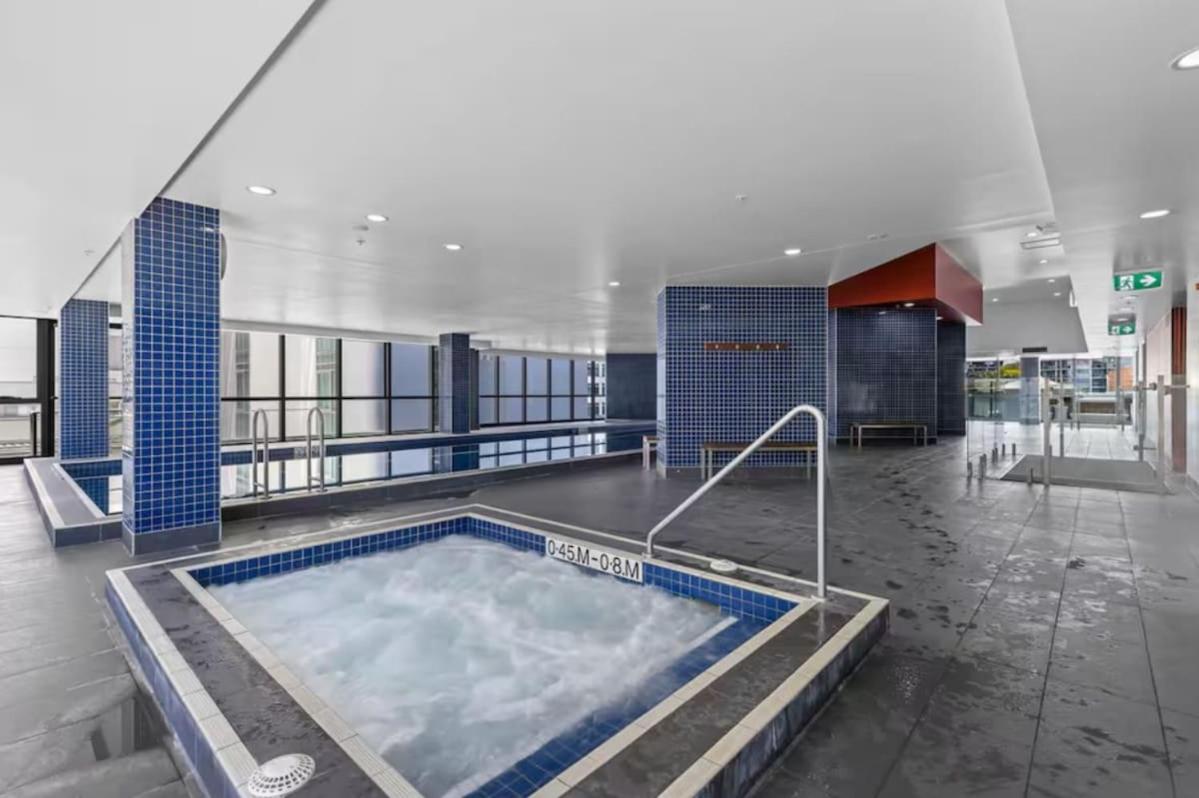 Arabian Nights-Level 60-Meriton Suites- Free Parking - B&B Brisbane