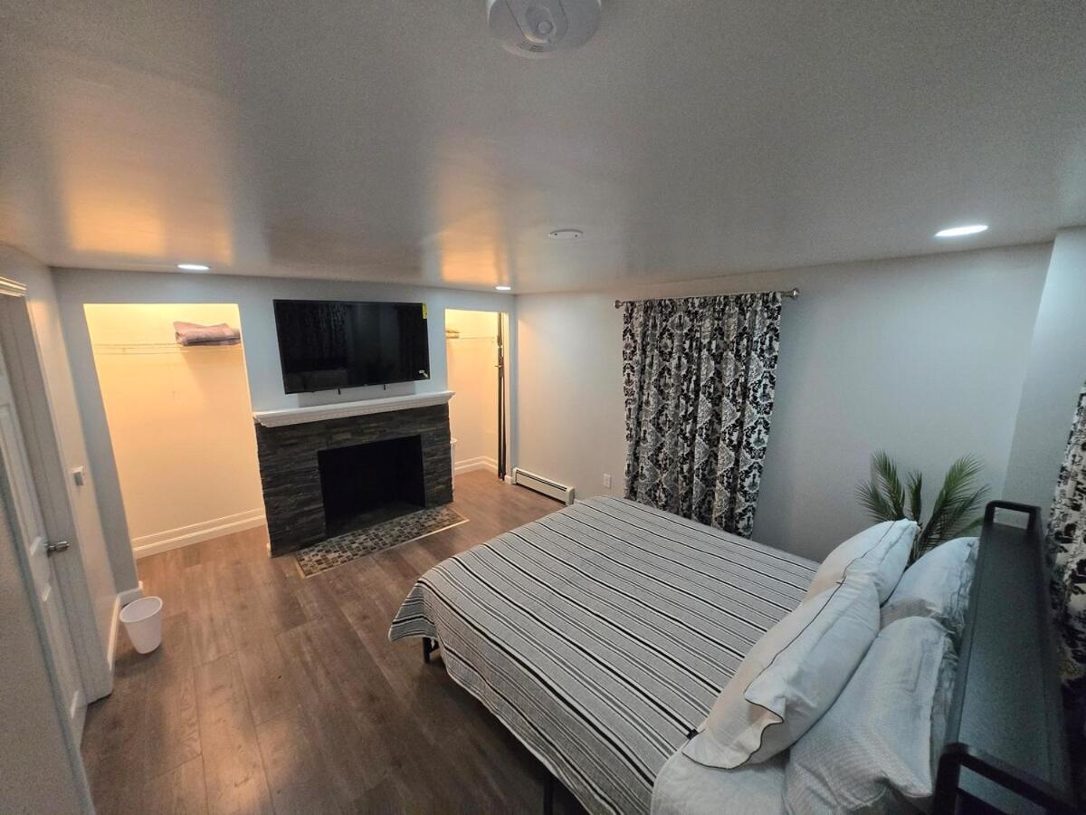 Huge, family-friendly stay in the heart of Salem - Ferienwohnung Salem