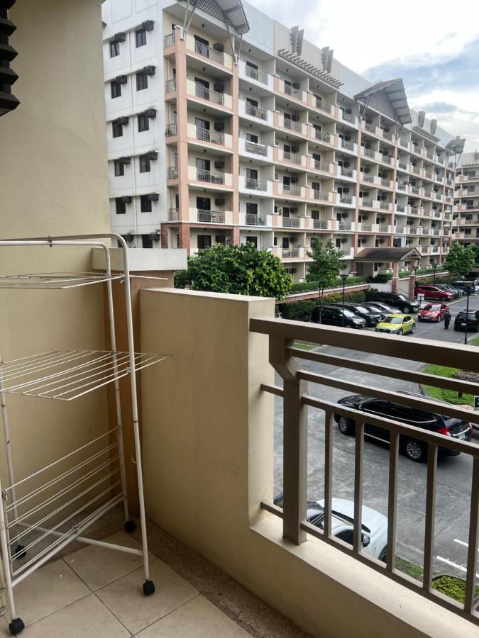Japan Vibe near Ayala Feliz Mall 2BR 55sqm with Veranda Netflix Prime HBO Max Pool - Chambres d'hôtes Manille