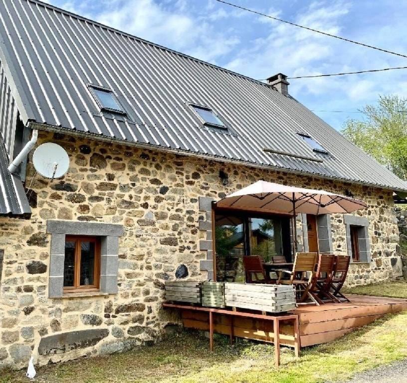 Gîte Les Nougats, location 8 personnes - Chambres d'hôtes Saint-Donat