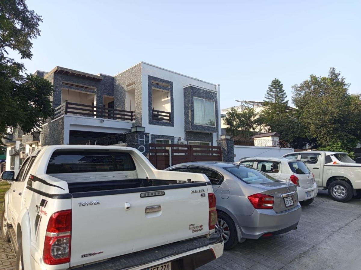 Crosswinds Guest House - B&B Islamabad