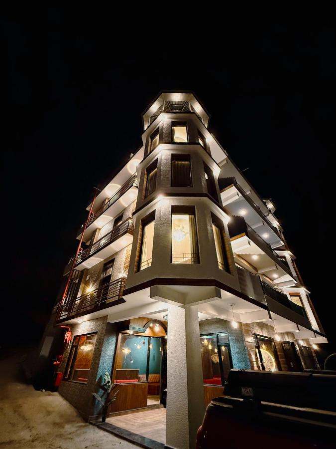 Heavenly Retreat, Shangarh - Bed and Breakfast Shiāna Gaura