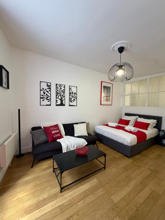 Pigalle Square - Modern apartment steps away from Moulin Rouge - B&B Paris