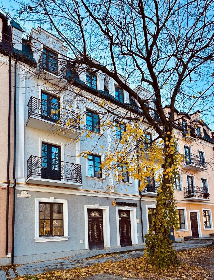 Апартаменти La Storia - B&B Kamianets-Podilskyi