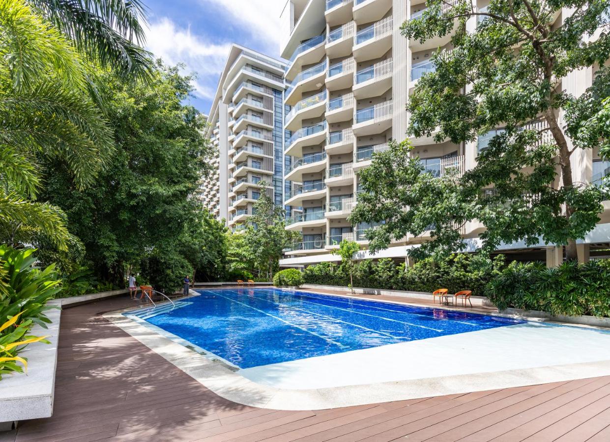 Dominiks Comfort and silent Studio Tambuli Balcony Pool Mactan Ocean View High Floor - Bed and Breakfast Lapu-Lapu City