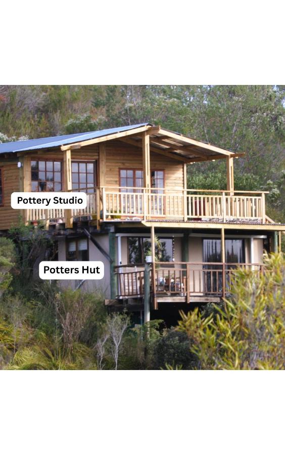 The Potters Hut - B&B The Crags