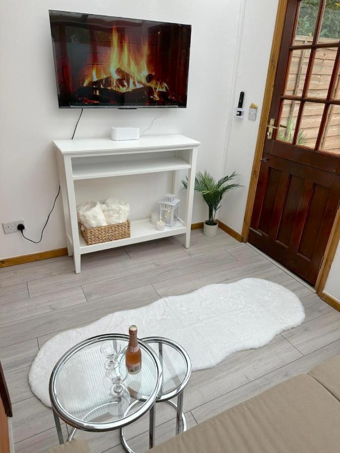 Doppelzimmer mit Whirlpool-Badewanne