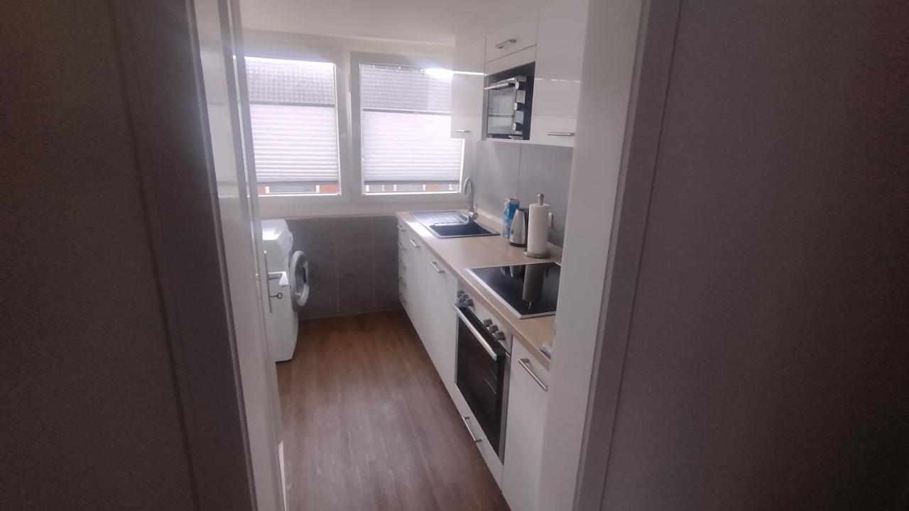 Dein Balkon ins Grüne Absolute Ruhe gute Anbindung - Ferienwohnung Hamburg