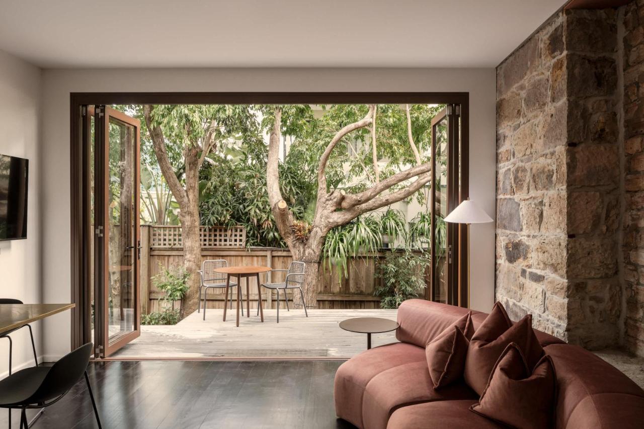 Miss Midgley's - Principals Office 1 King Bed - B&B Brisbane