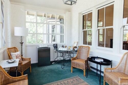 Lindsay House Guest House - B&B Armidale