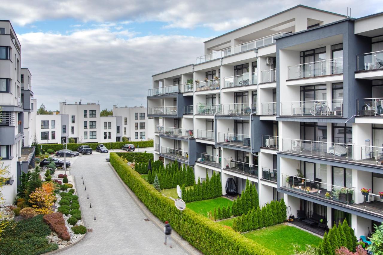 Szyndzielnia Park no 26 # kortem tenisowym, rowerownią # Nestapartamenty - B&B Bielsko-Biała