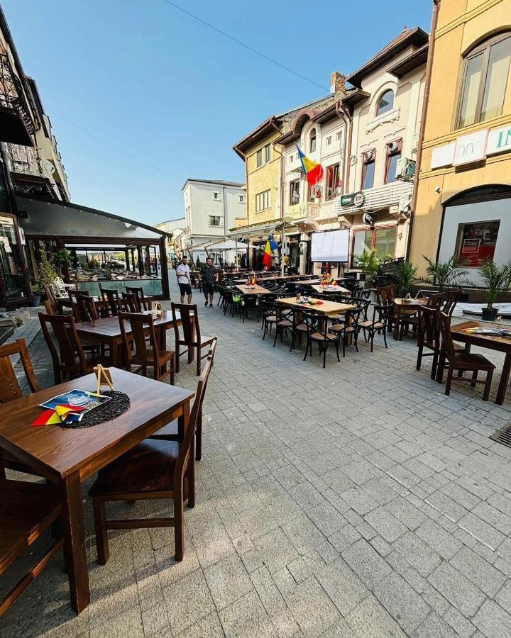 Old Town Cozy Apartment - B&B Târgovişte