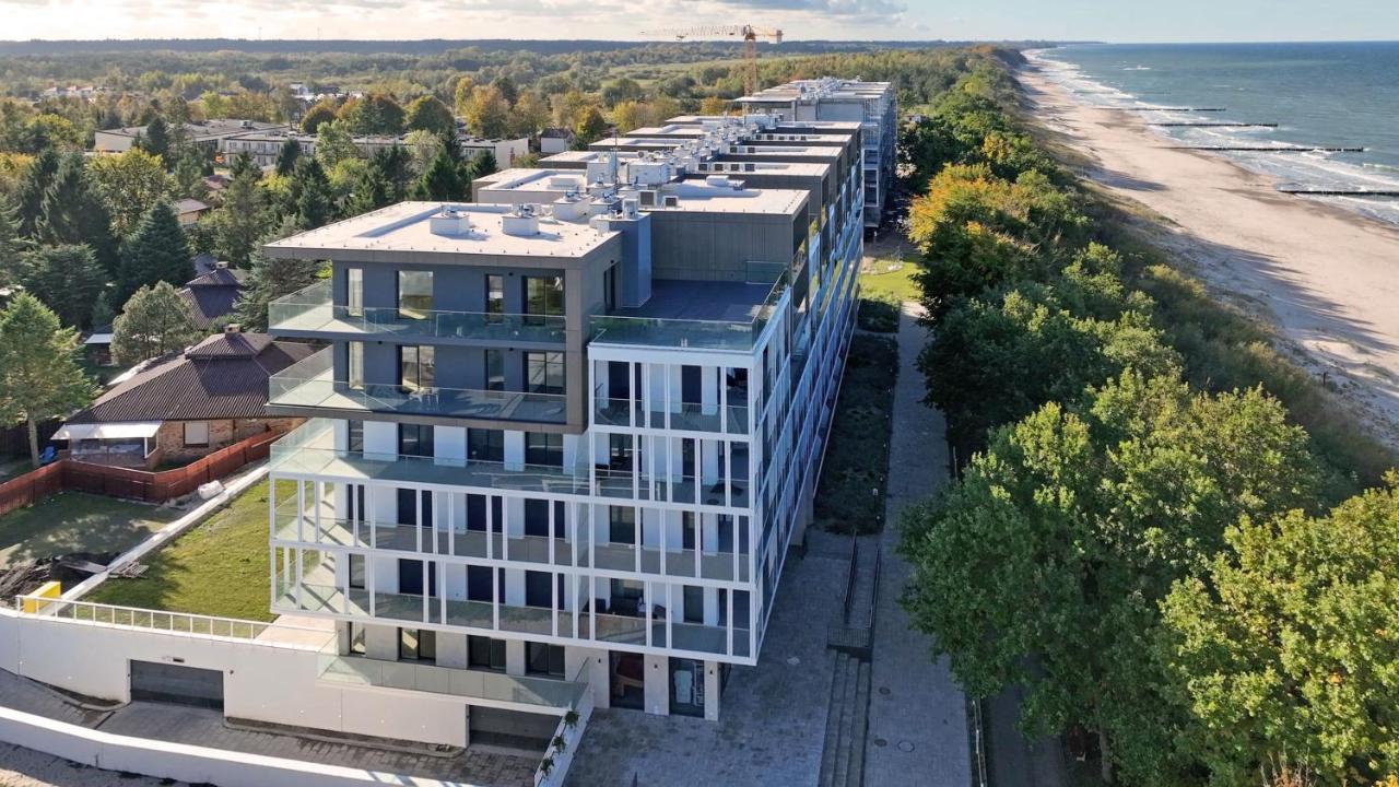 Pod Brzozami Apartamenty Perłowa Przystań - Bed and Breakfast Sianożęty