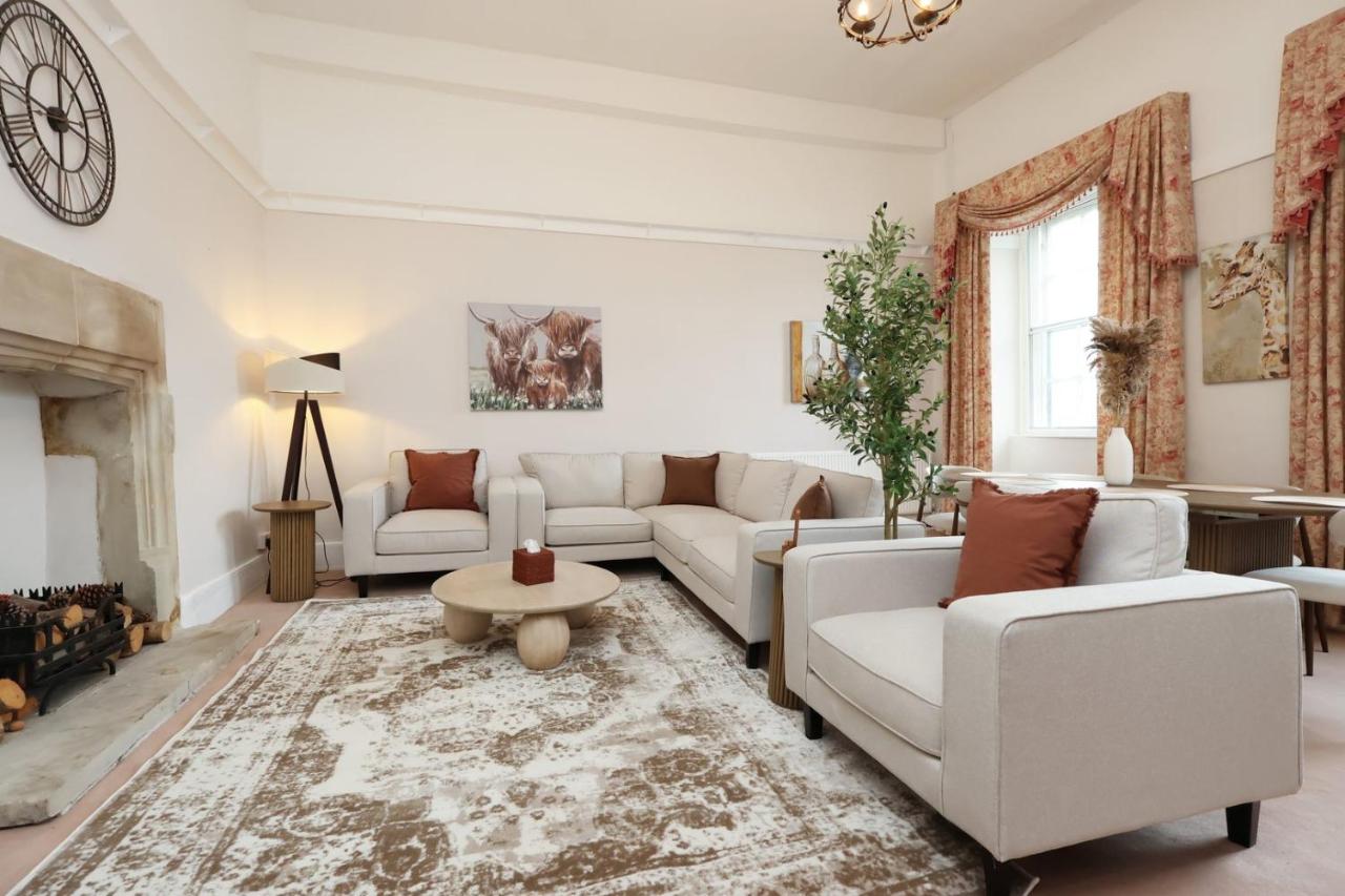 Spacious 3BR Flat in Cowbridge Centre - B&B Cowbridge