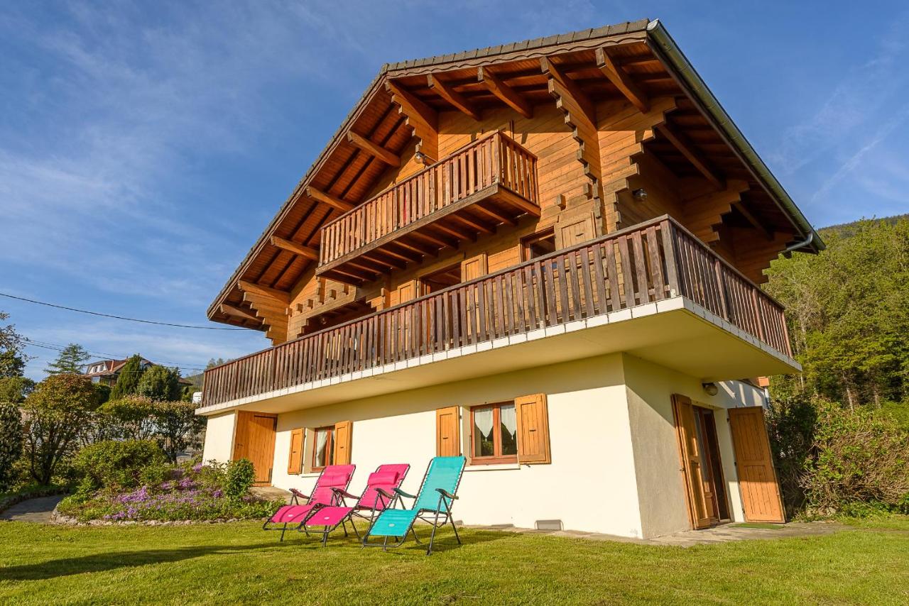 Chalet Panorama - Logement cosy avec vue 180 sur le lac - B&B Saint-Jorioz