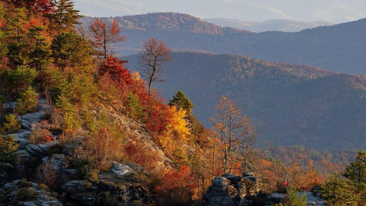 Handsome 2BR Condo with Gorgeous Views in Sugar Mountain! condo - Chambres d’hôtes Sugar Mountain