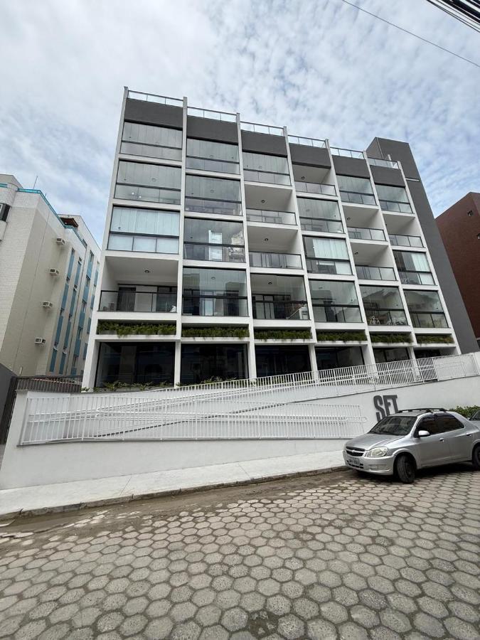 Flat Compacto e bem Planejado, com Conforto e Excelente Localização - B&B Ubatuba