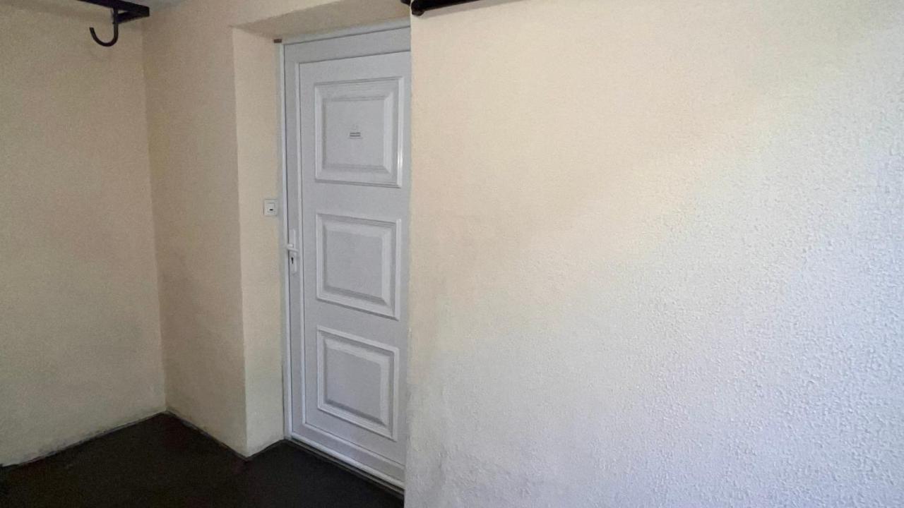 Europole 1 Gare de Grenoble & Centre Ville - B&B Grenoble