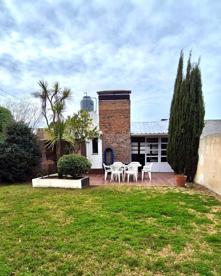 Casa ideal familias-8 personas a 3 cuadras del mar - Ferienwohnung Monte Hermoso