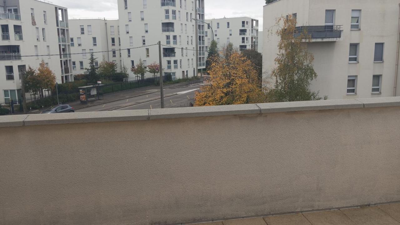 Appartement T2 climatisé avec place de parking - B&B Villeurbanne