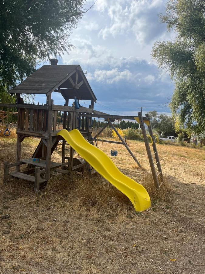 Hilltop Orchard Guest Suite with Scenic View - B&B Yakima