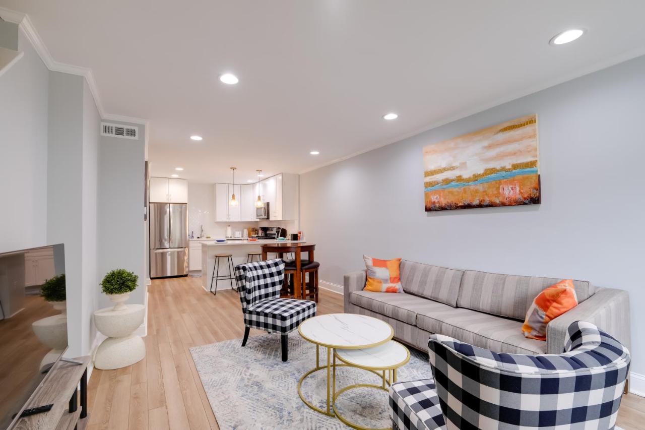 Alexandria Townhome in Upcoming Neighborhood! - B&B Alexandria