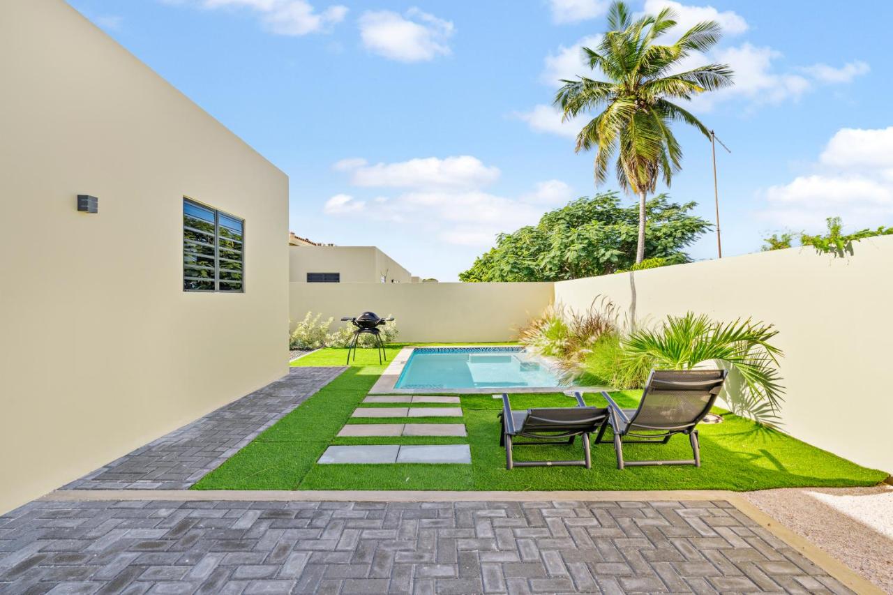 Luxury 2-Bedroom Villa with Private Pool Elisabeth Resort, Curaçao - B&B Willemstad