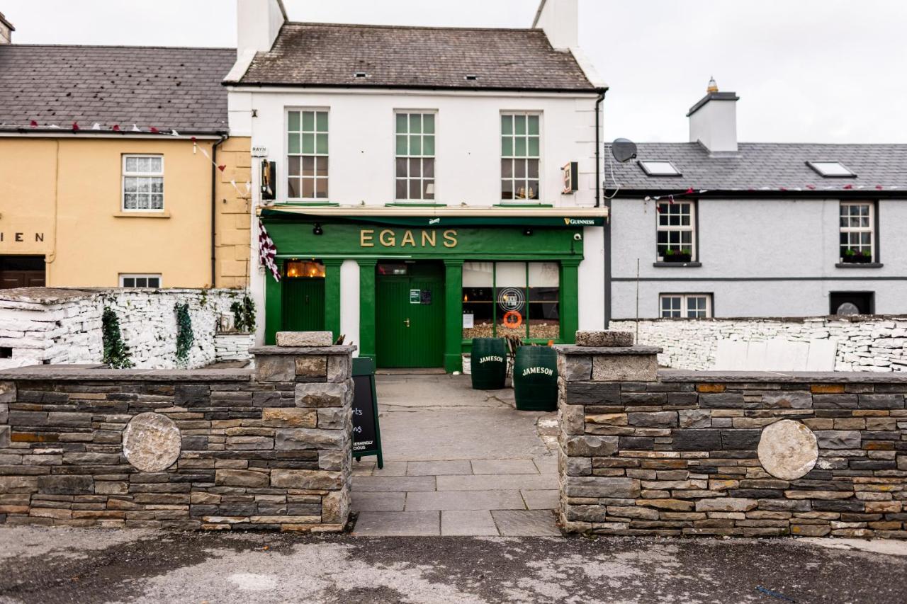 Egan's Bar Apartment - B&B Liscannor