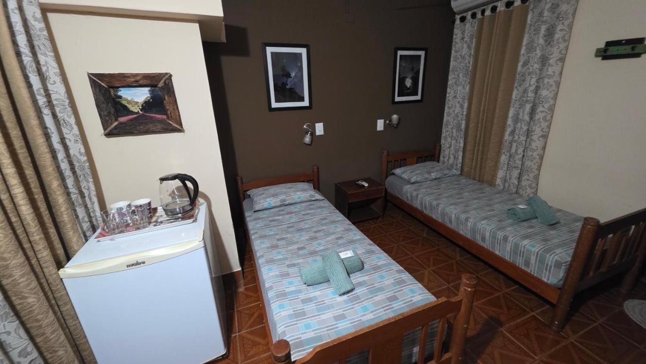 Camera Doppia con Letti Singoli con Bagno Privato