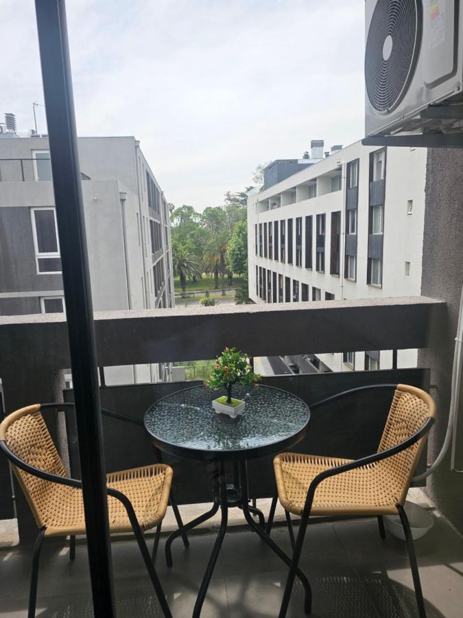 Departamento para 4 pax a pasos de Movistar Arenas, Universidad de Chile y Ministerio de Justicia FACTURABLE - B&B Santiago