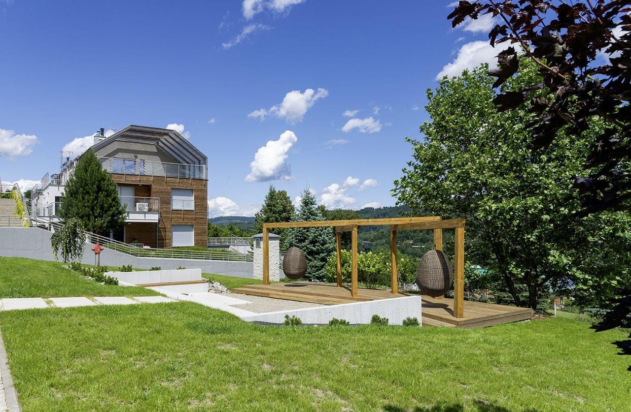 Appartamento con 1 Camera da Letto, Balcone e Vista Montagna